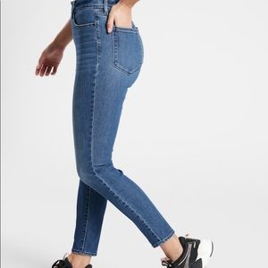Athleta Sculptek ultra skinny jean in true blue